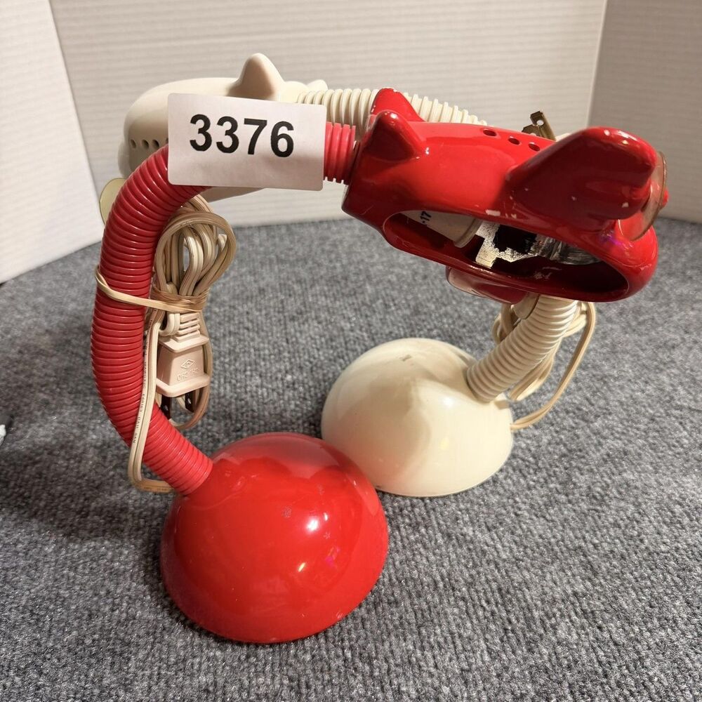 Vintage Airplane Desk Lamp Set Of 2 Red White Gooseneck Plug In Kids Room Taiwan - Picture 16 of 16